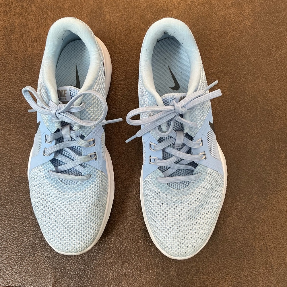 NIKE.  Women's Training Flex Tr 8 Blue Shoes/Sneakers Size 6.5